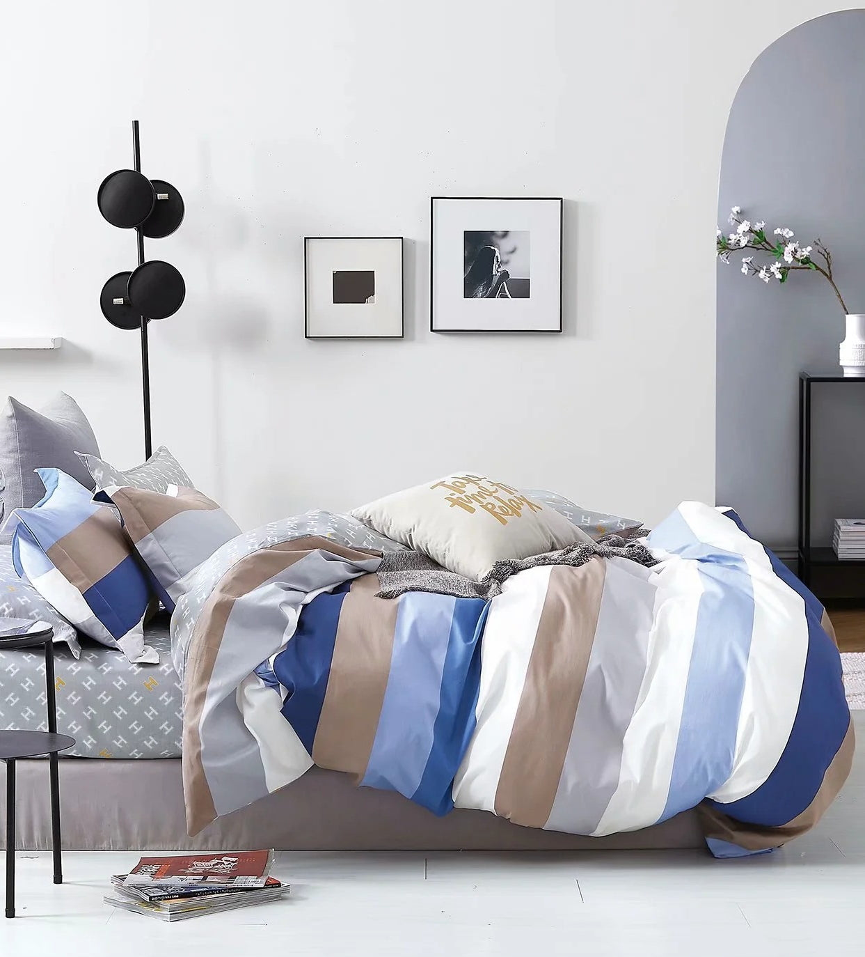 Kevin Blue/White 100% Cotton Reversible Comforter Set